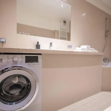 Appartement Inpoint 2-bedrooms With Private Garden And Free Parking Krakau