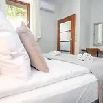 Inpoint 2-bedrooms With Private Garden And Free Parking * Krakow